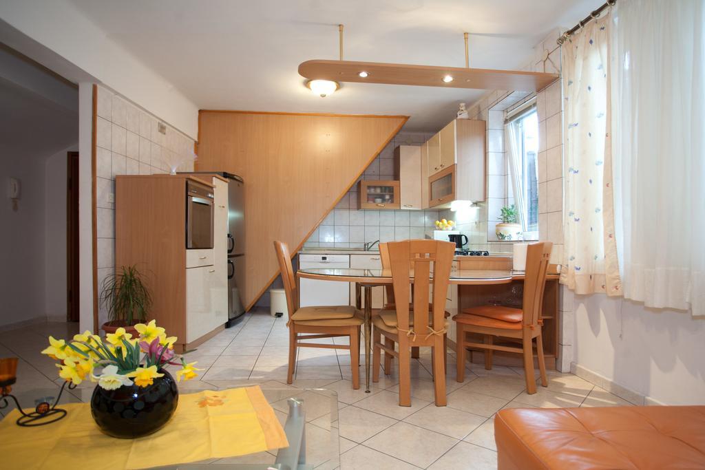 Centar Palace Apartment Split Eksteriør billede